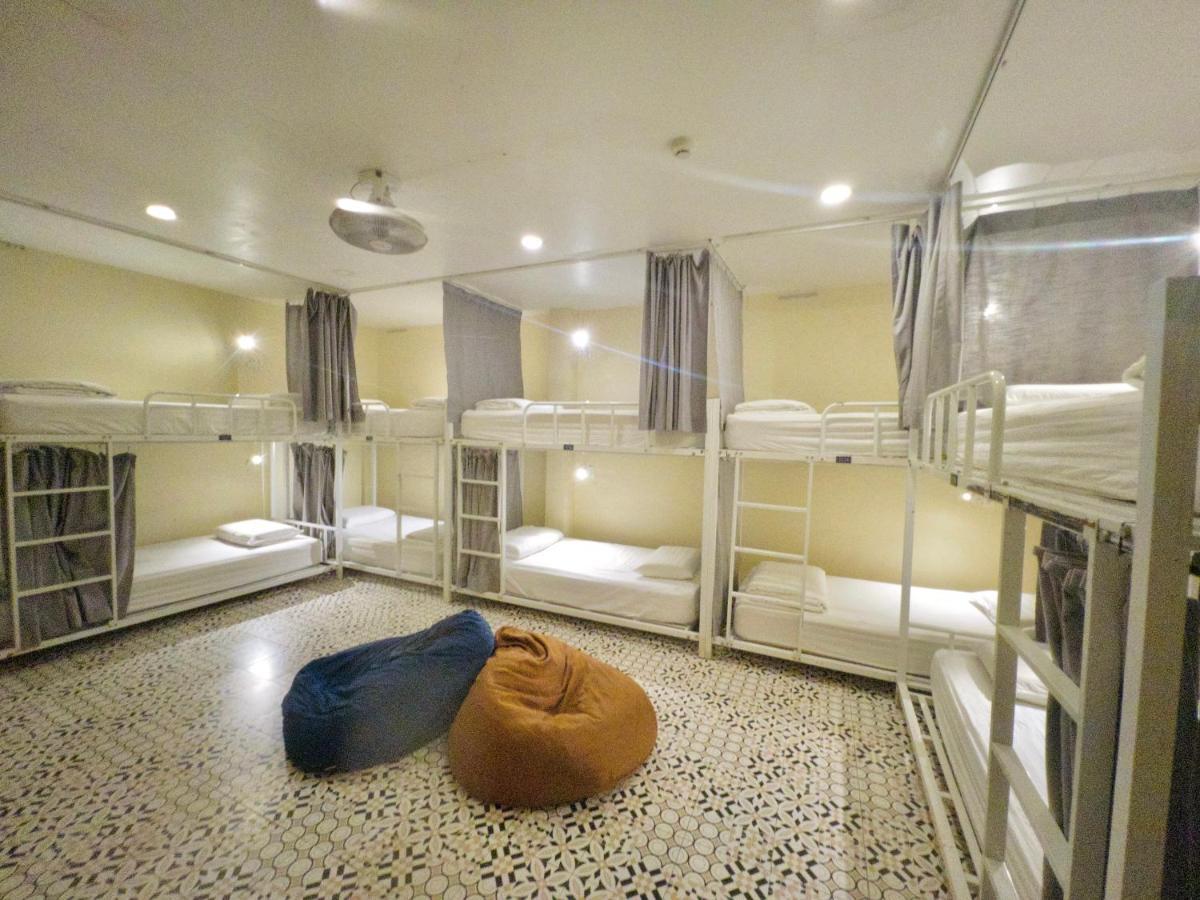 Vy Da Backpacker Hostel Ho Chi Minh City Exterior photo