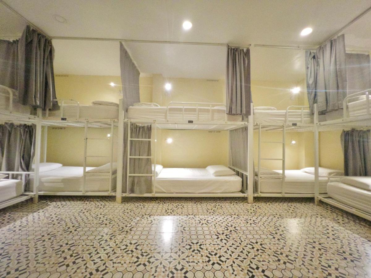 Vy Da Backpacker Hostel Ho Chi Minh City Exterior photo