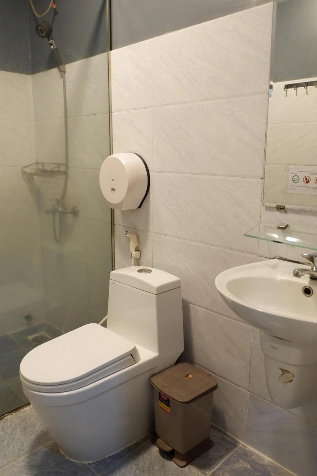 Vy Da Backpacker Hostel Ho Chi Minh City Exterior photo